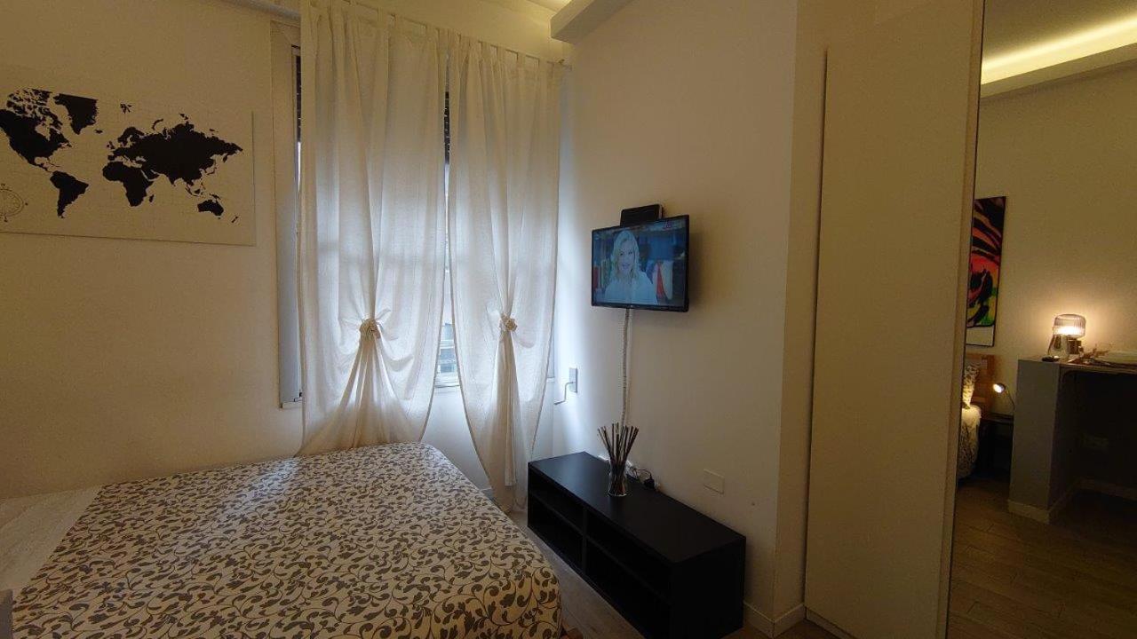 Monolocale In Corso Porta Nuova Apartment Milan Bagian luar foto